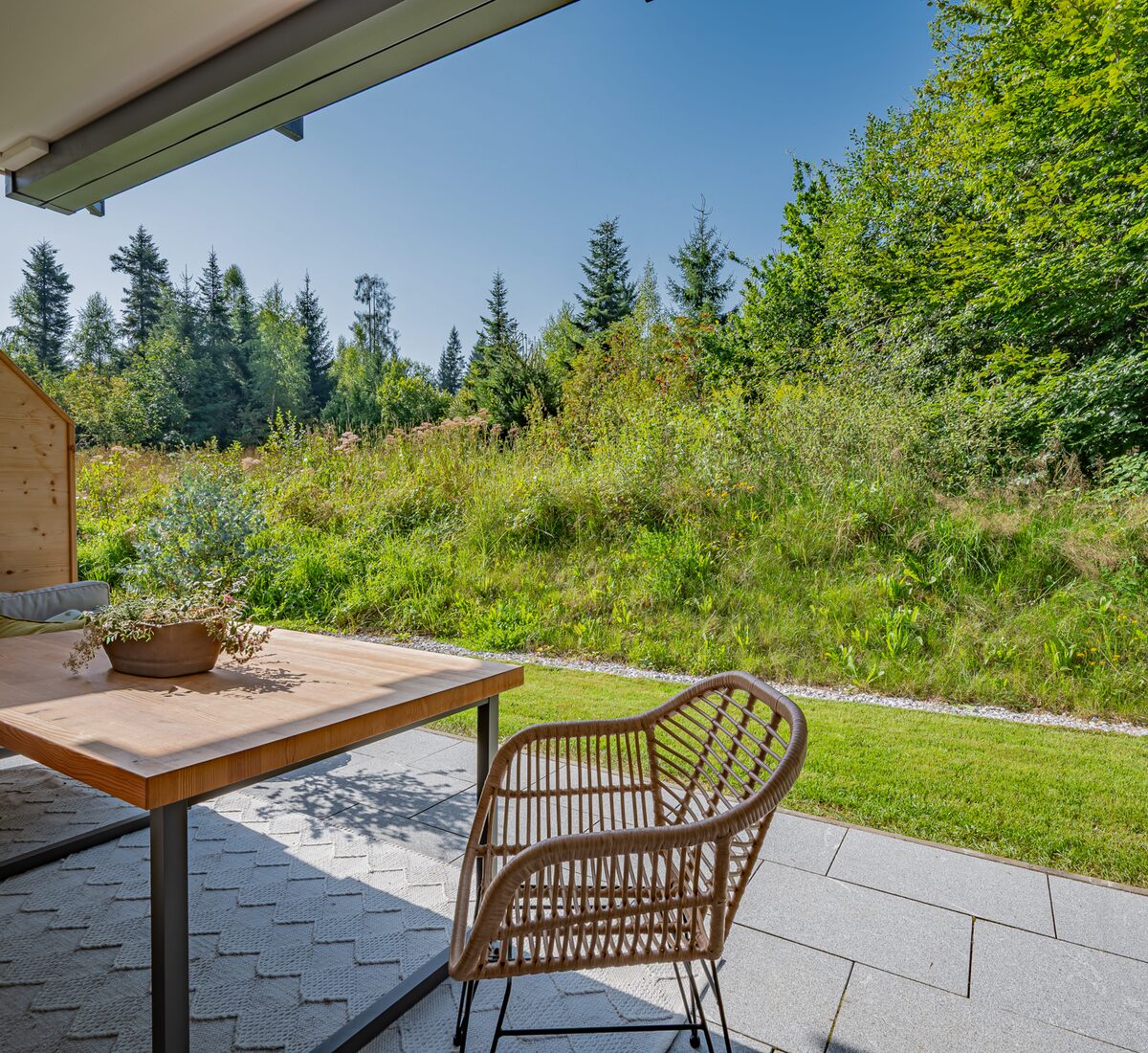 Exclusive garden apartment